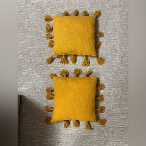 Golden Yellow Tassel Throw Pillow Set